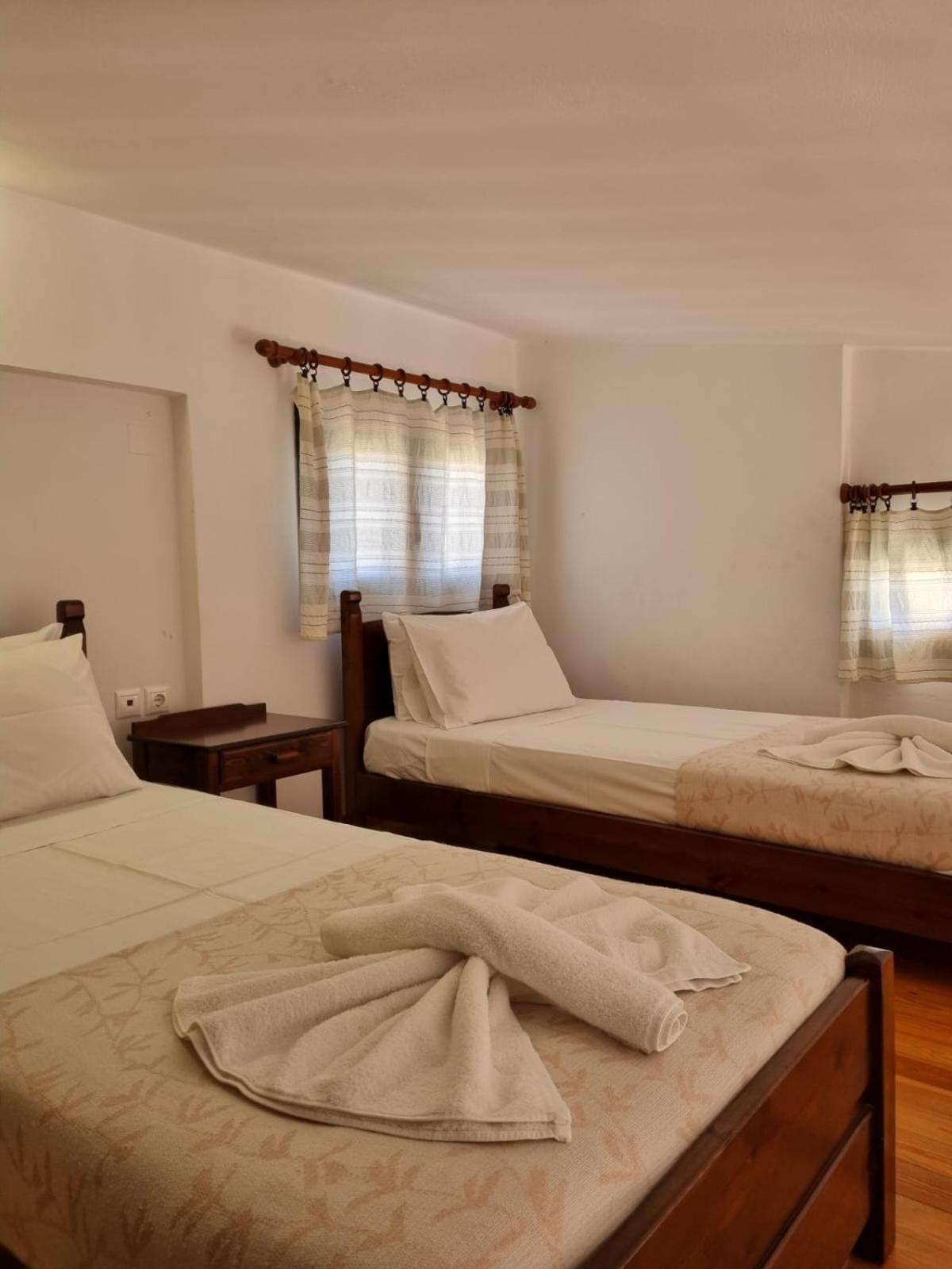 Irida -ex Blazis House *