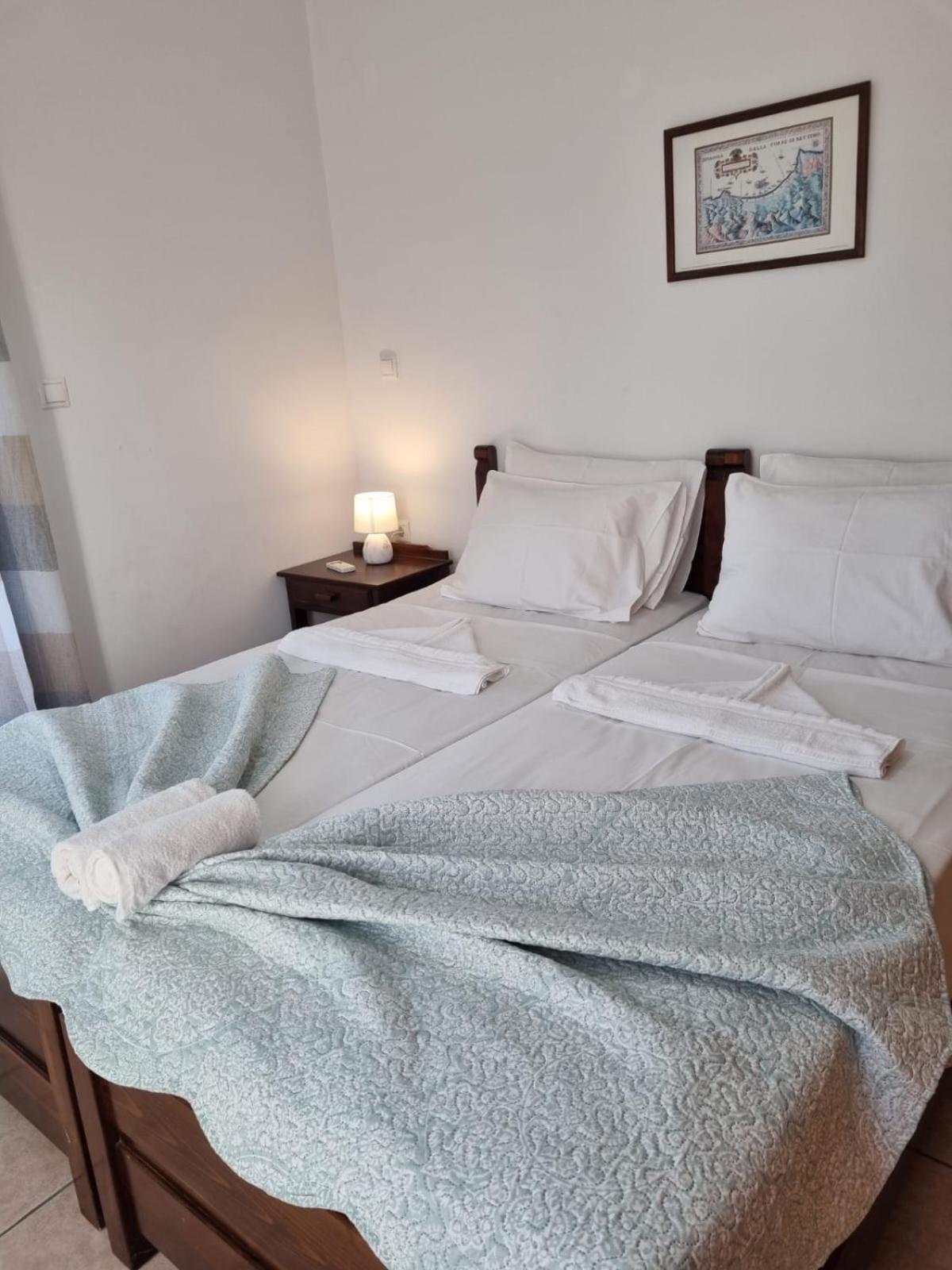 Irida -ex Blazis House Daire Almirida